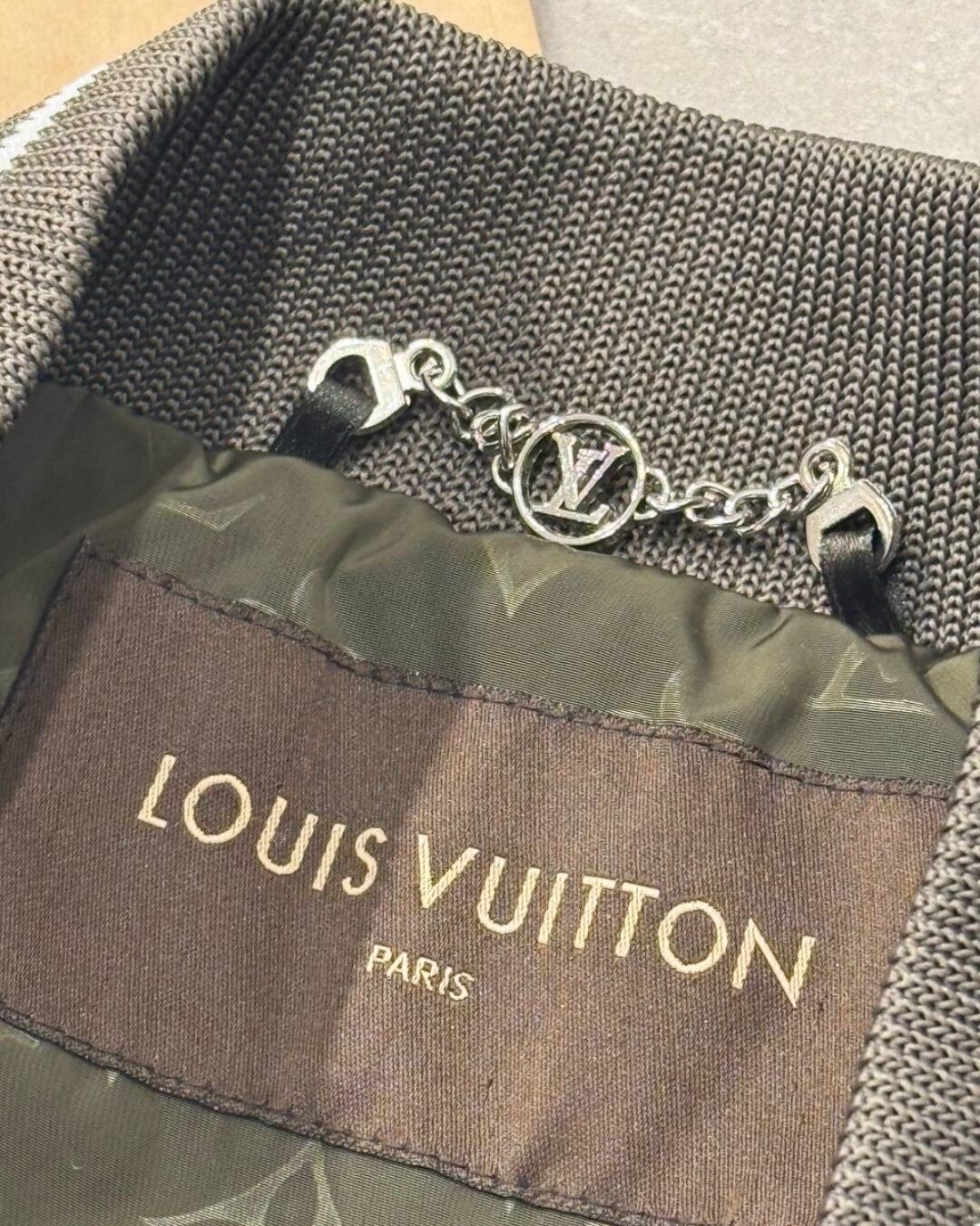 Бомбер Louis Vuitton