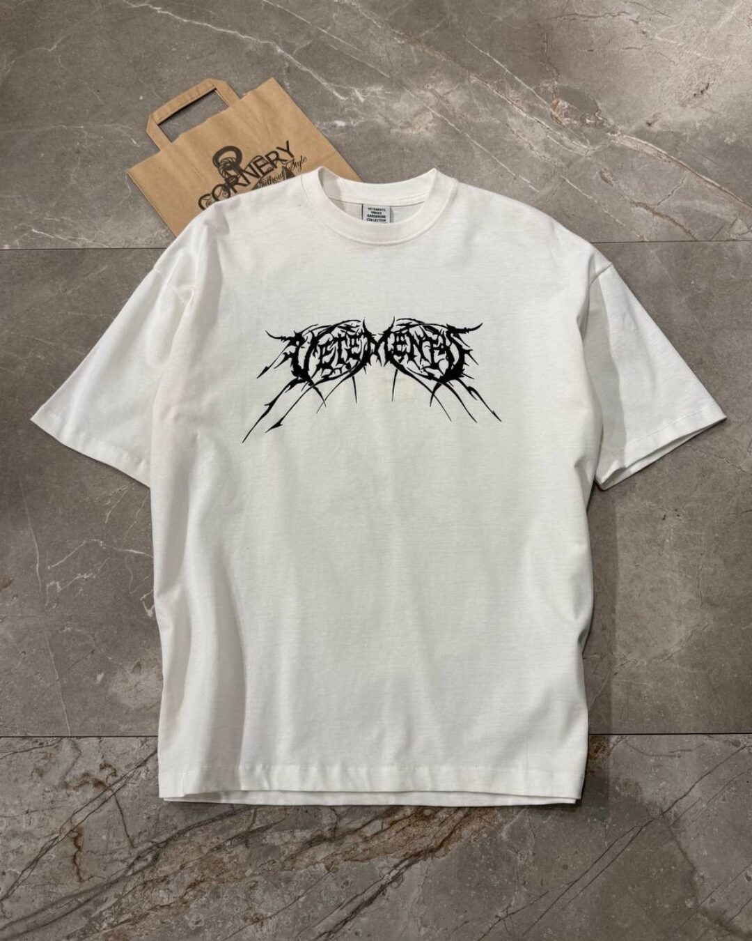 Футболка Vetements