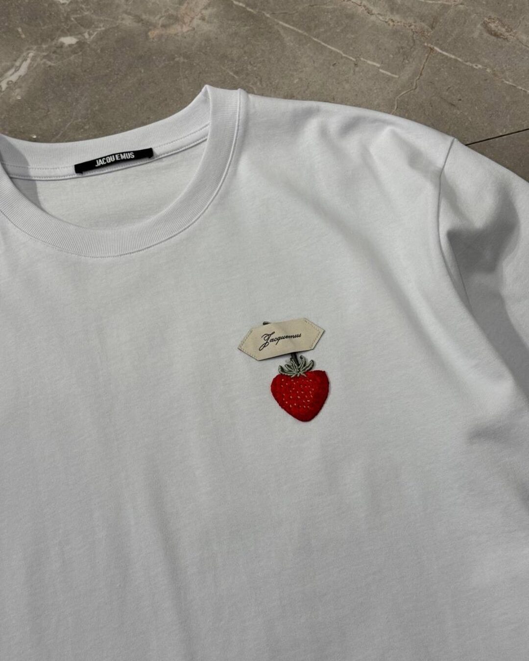 Футболка Jacquemus