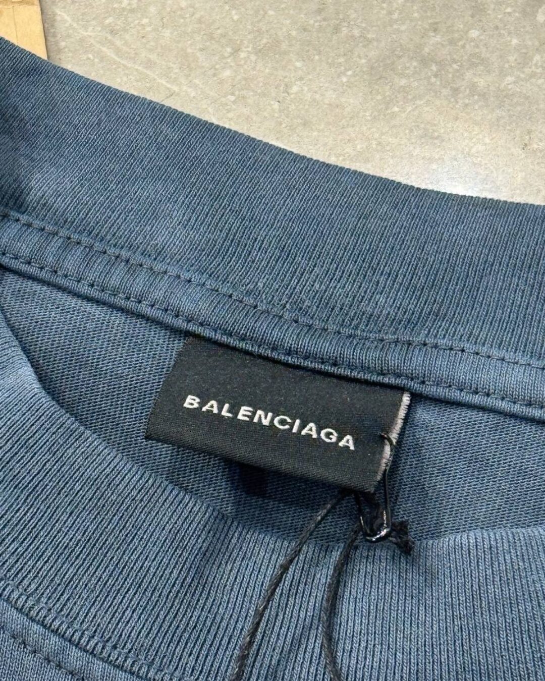 Футболка Balenciaga