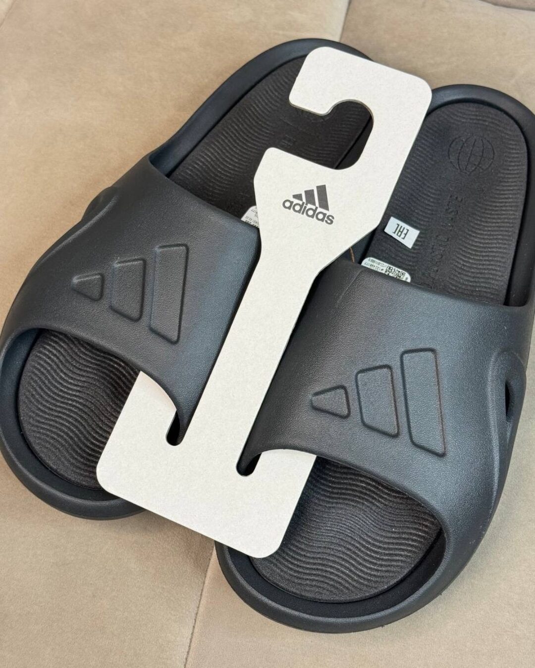 Тапки Adidas