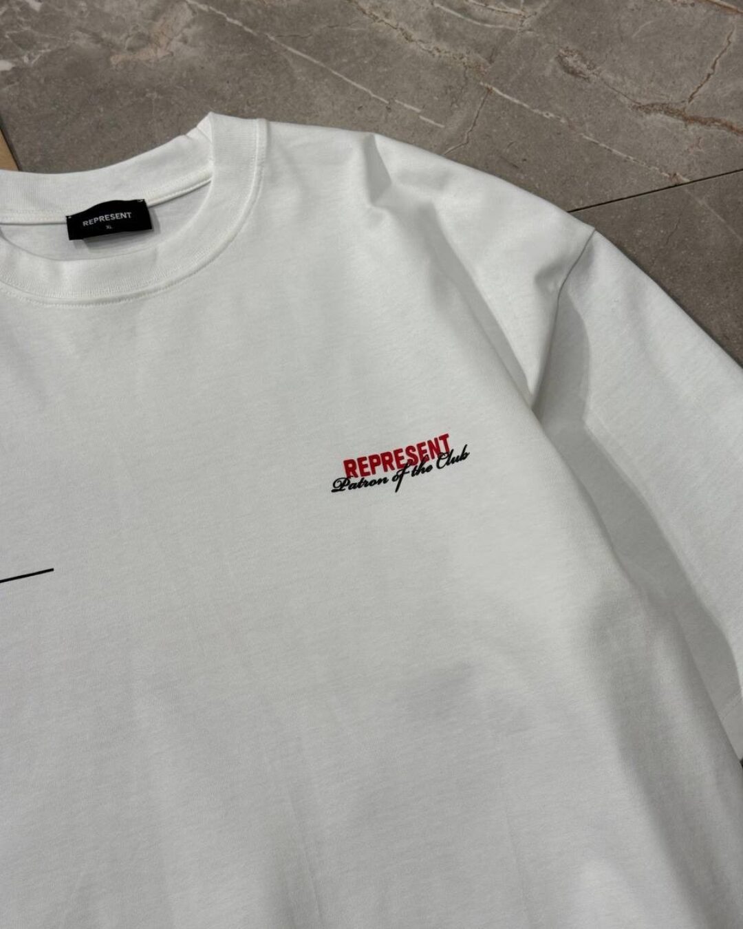 Футболка Represent
