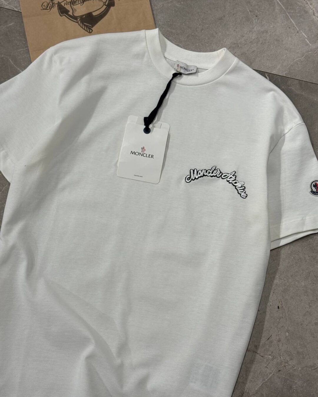 Футболка Moncler