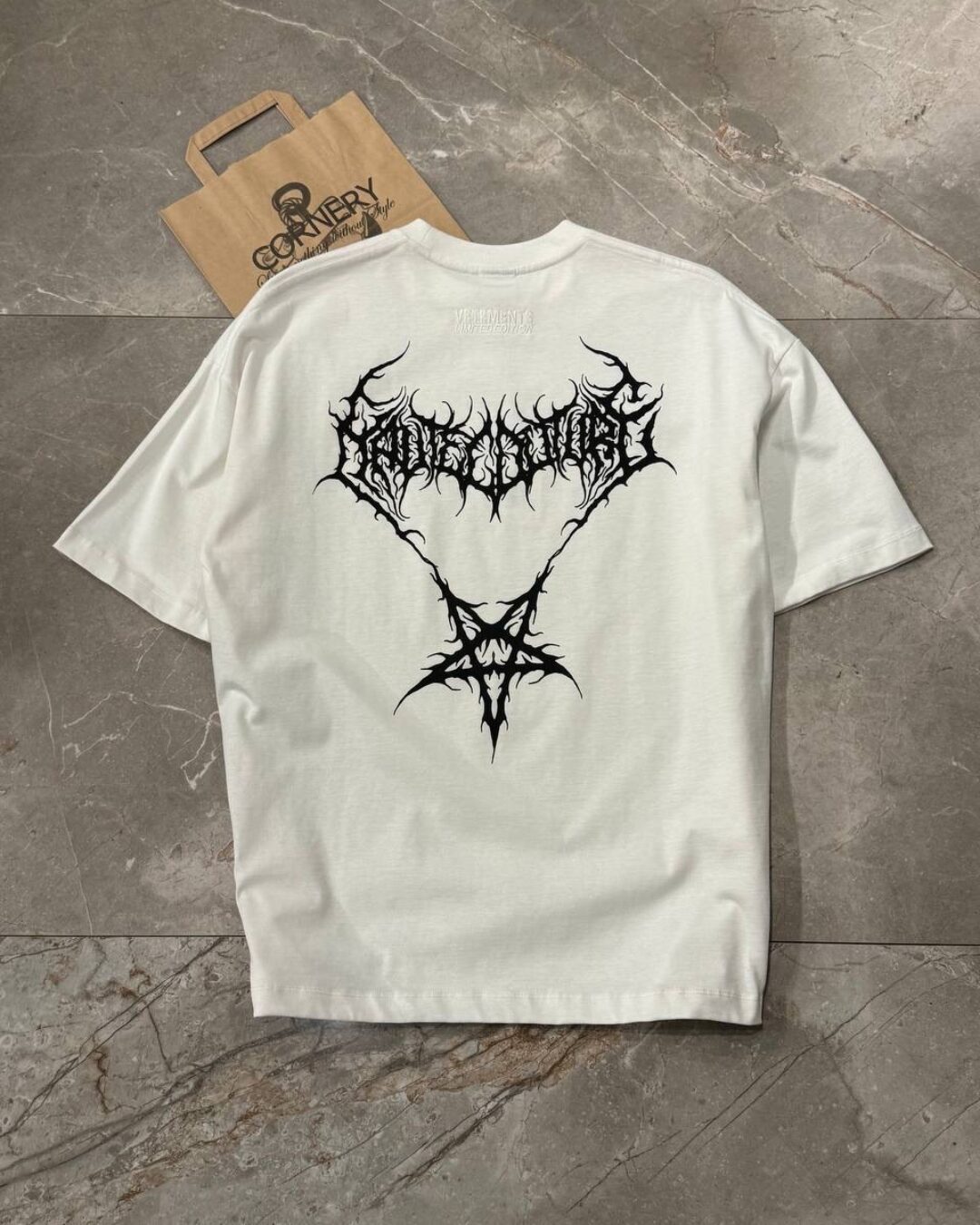 Футболка Vetements
