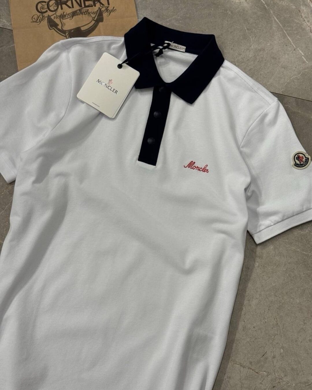 Поло Moncler