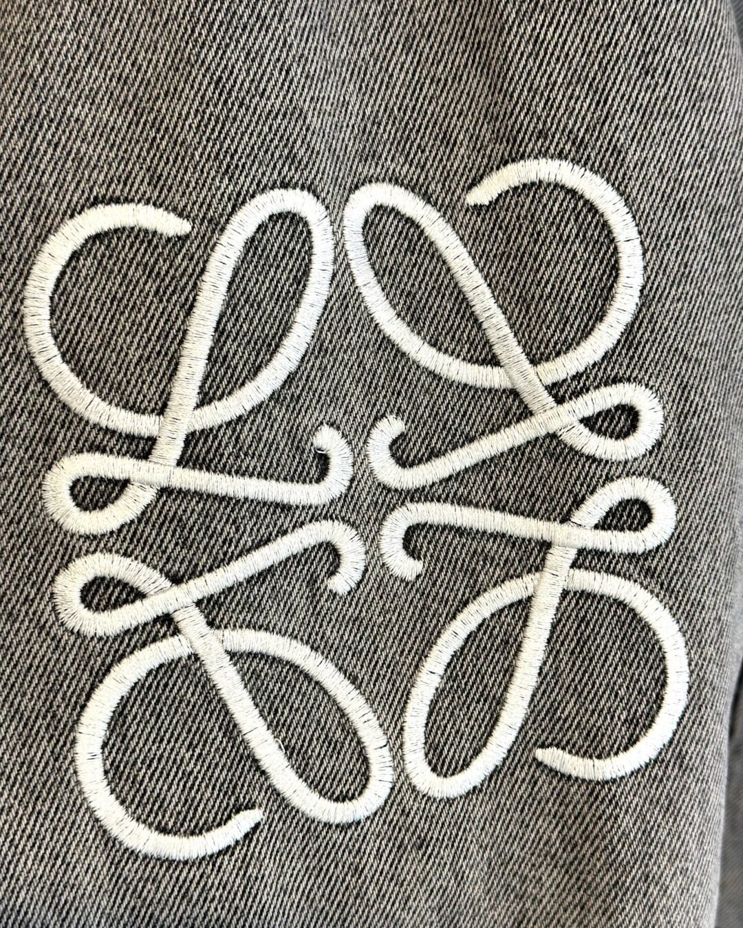 Джинсы Loewe