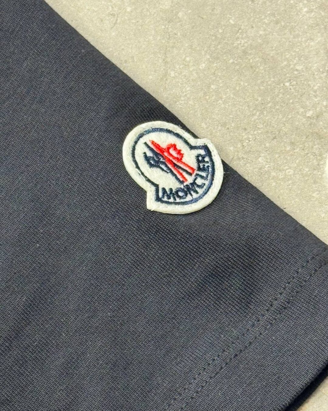Футболка Moncler