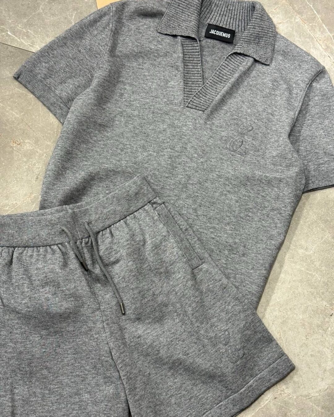 Летний костюм Jacquemus