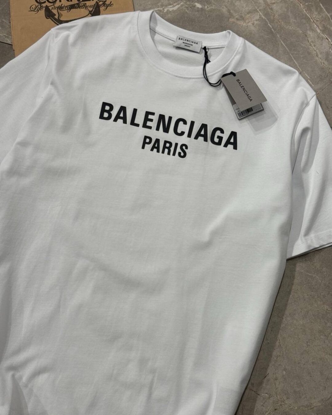 Футболка Balenciaga