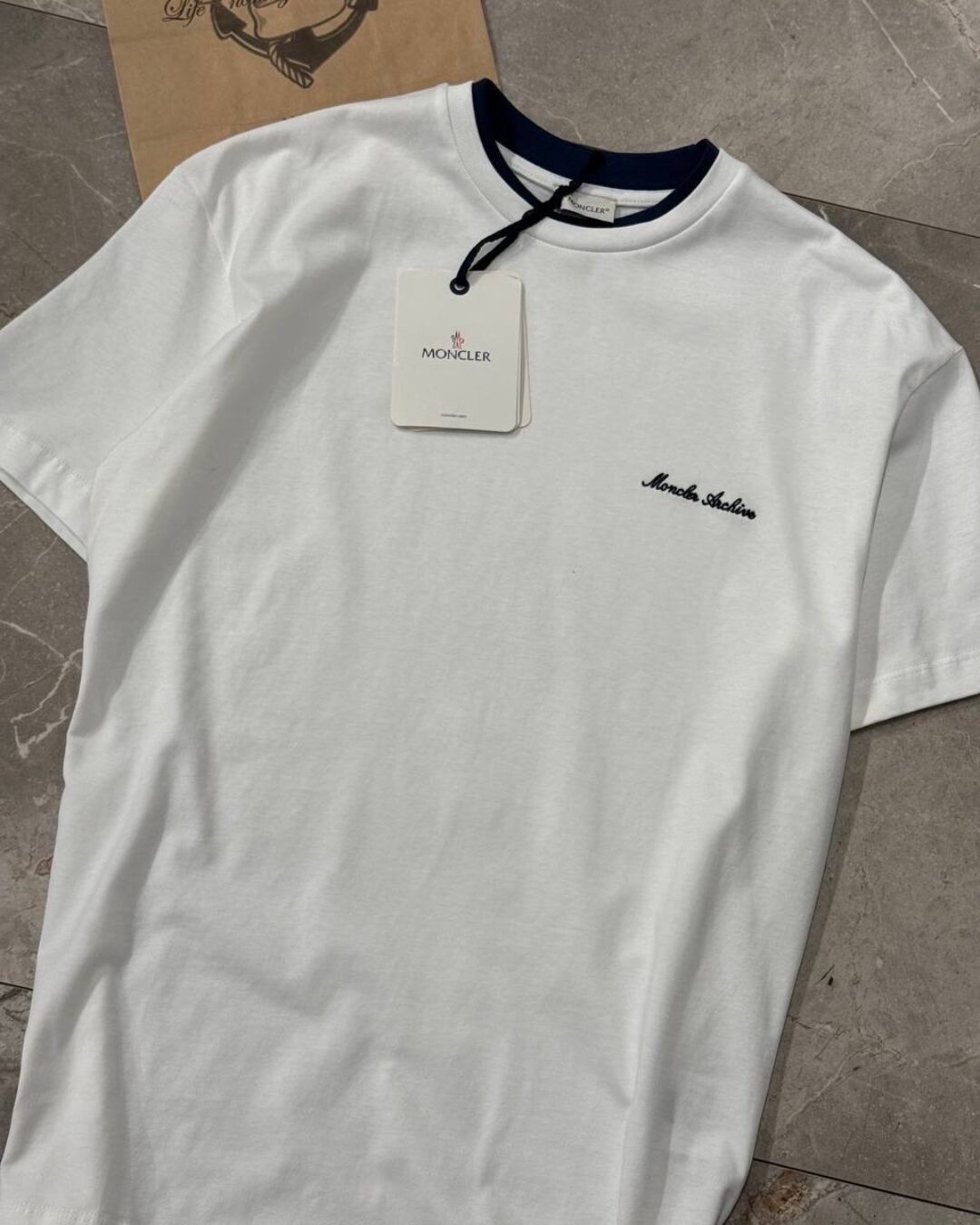 Футболка Moncler