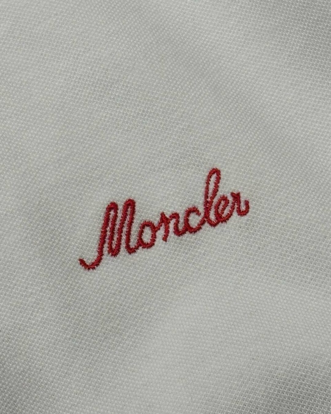 Поло Moncler