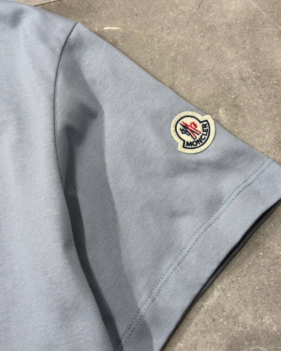 Футболка Moncler
