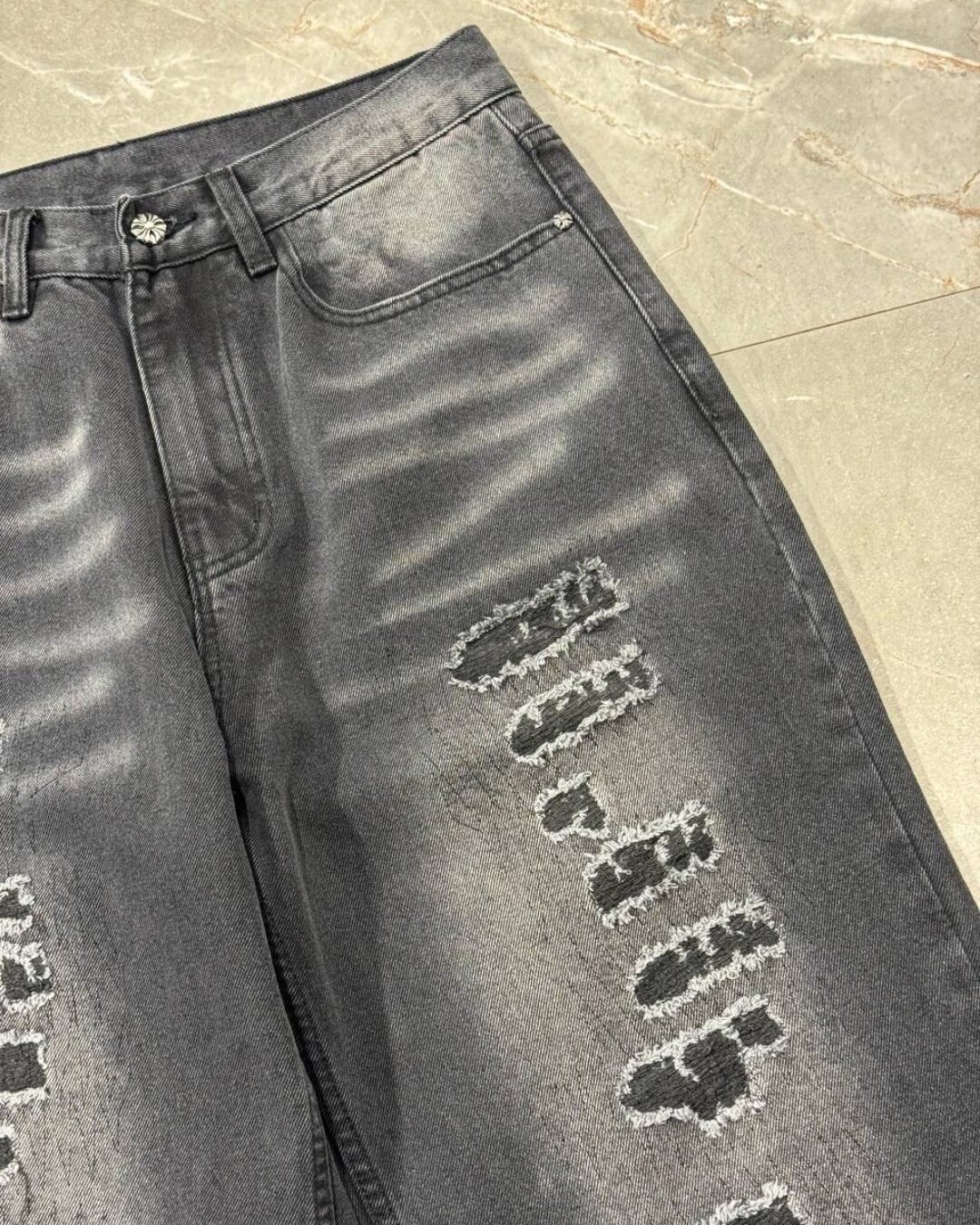 Джинсы Chrome Hearts