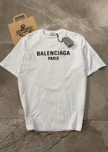 Футболка Balenciaga