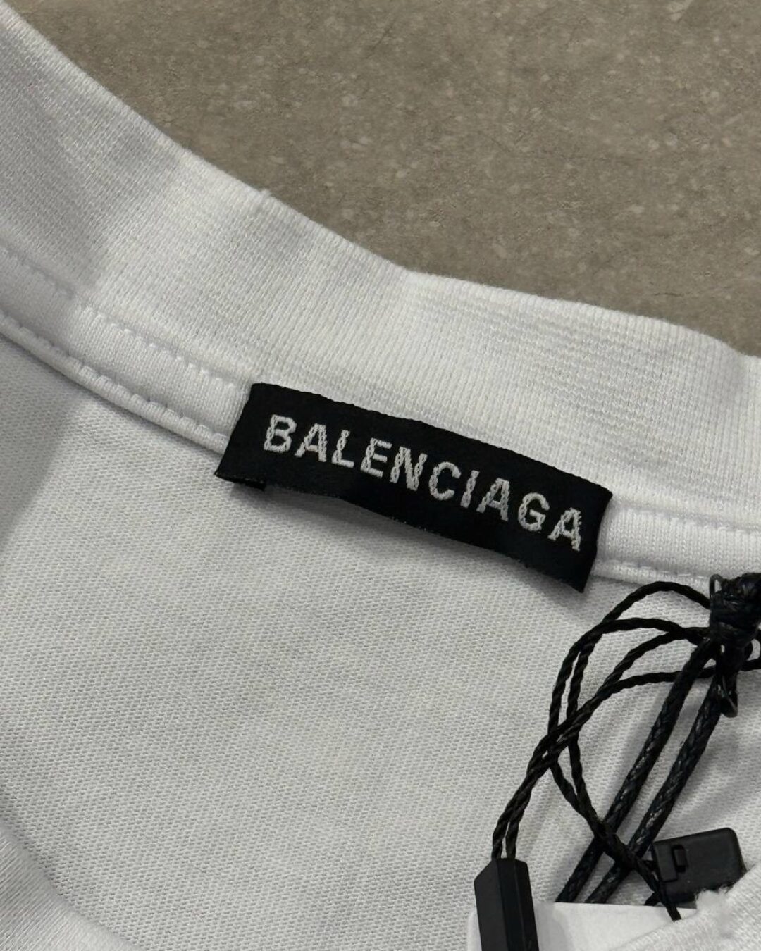 Футболка Balenciaga