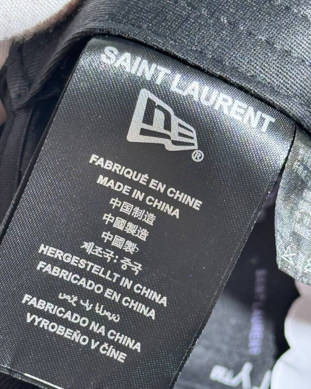 Кепка Yves Saint Laurent