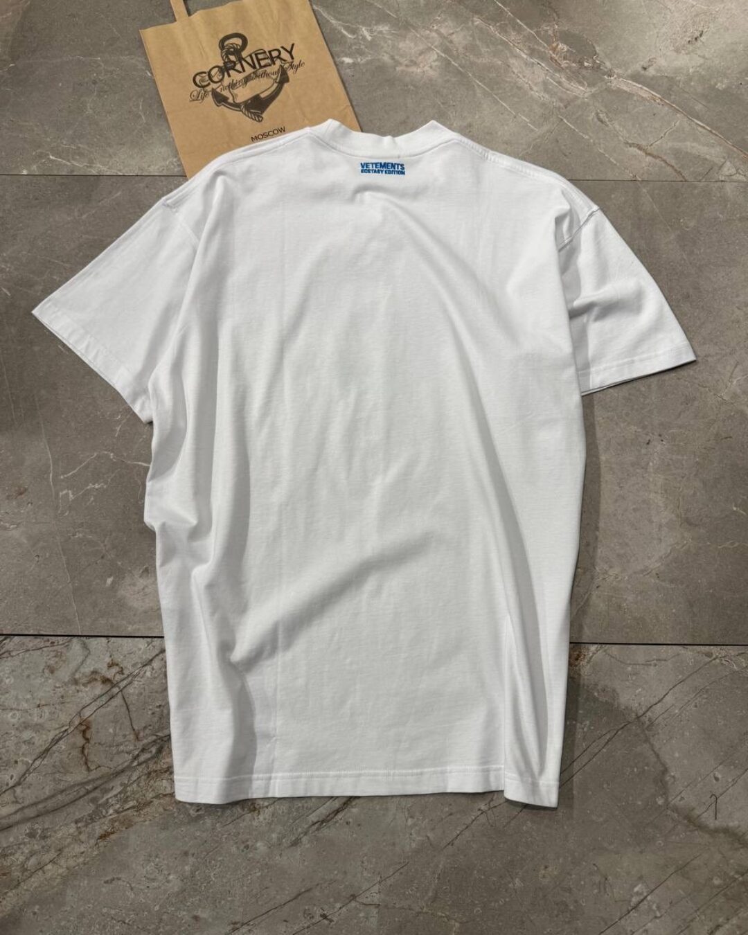 Футболка Vetements Explorer