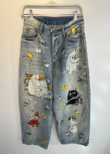 Джинсы Acne x Moomin