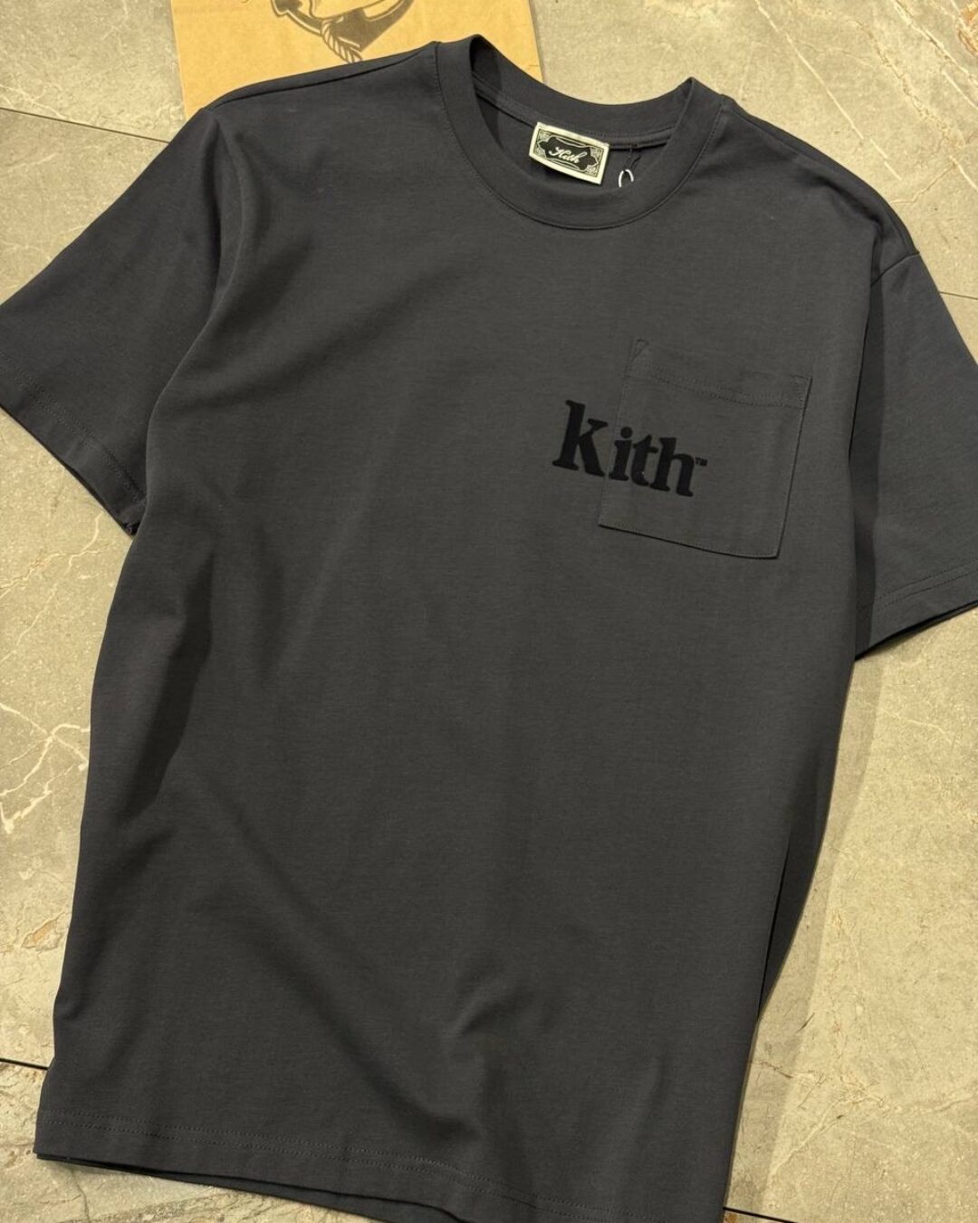 Футболка Kith