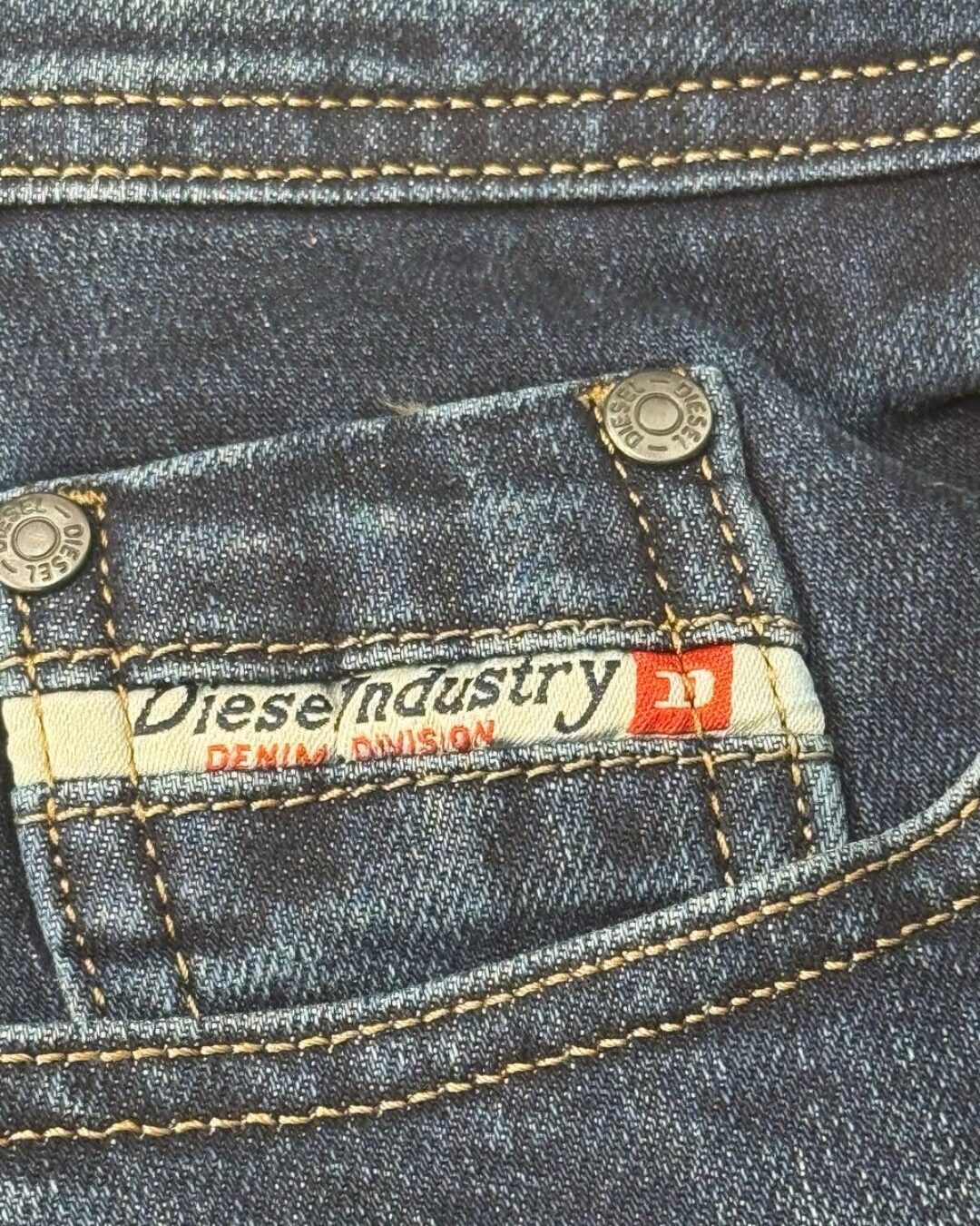 Джинсы Diesel