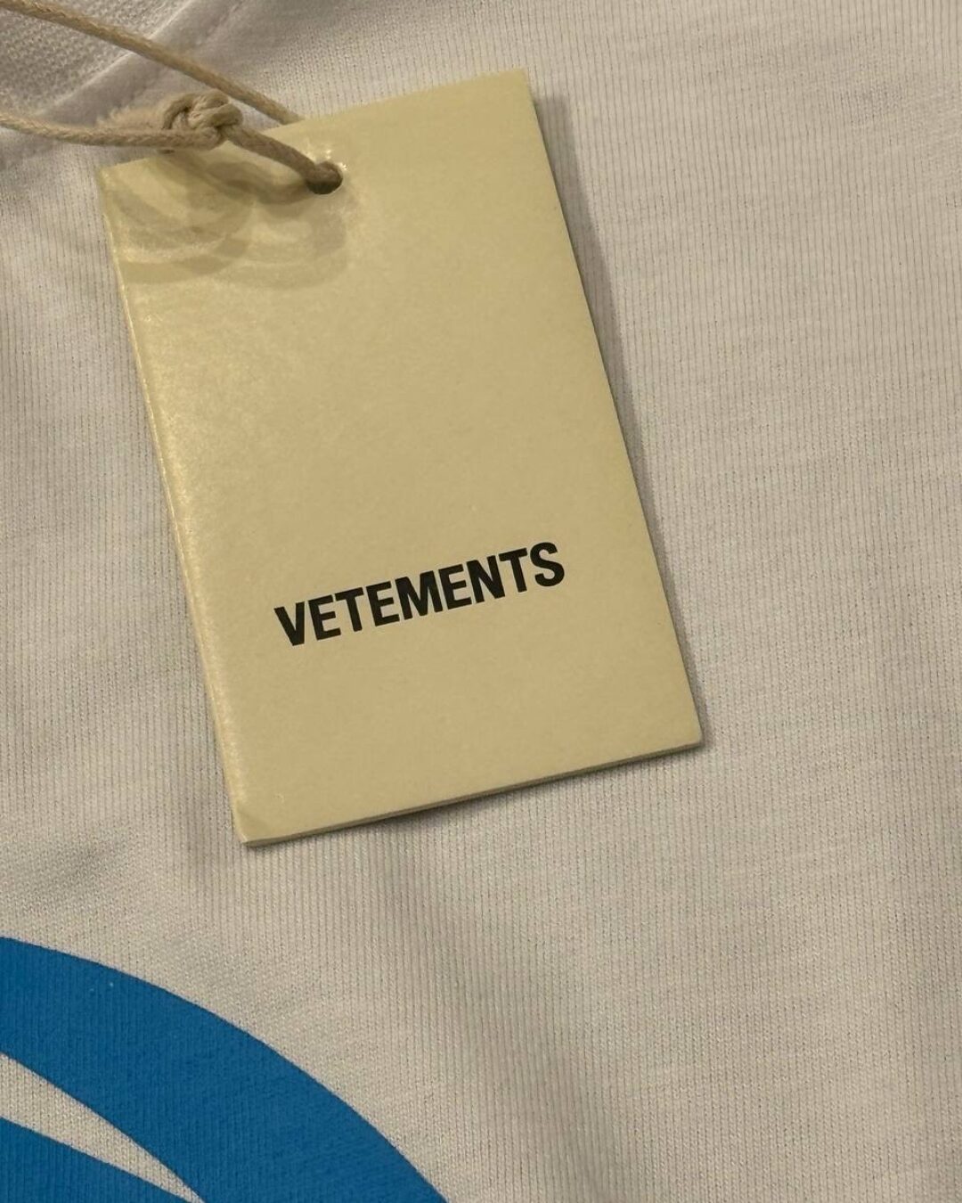 Футболка Vetements Explorer