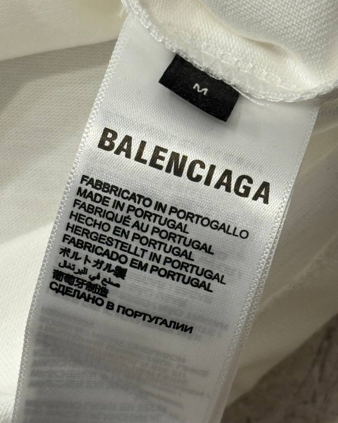 Футболка Balenciaga