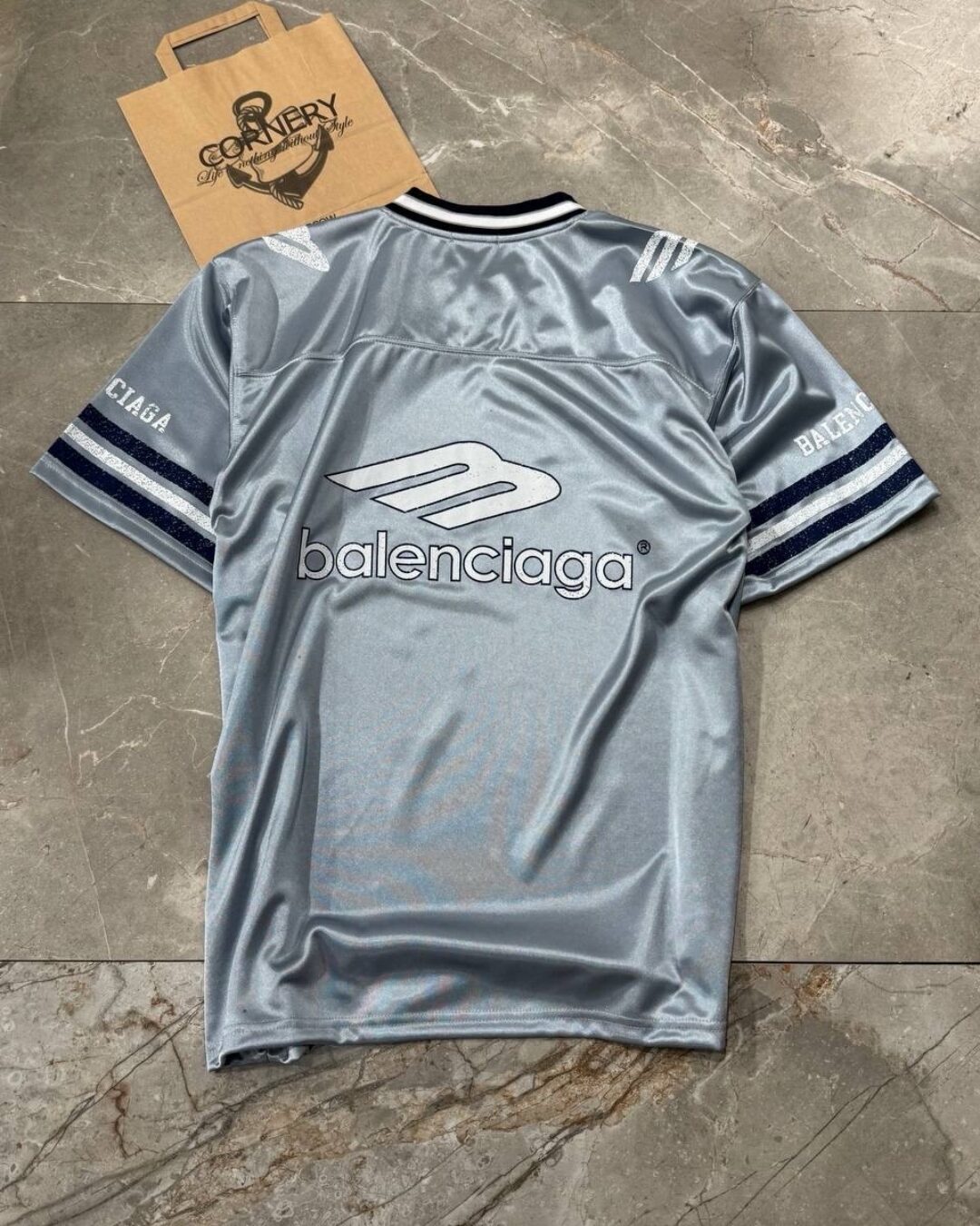 Футболка Balenciaga