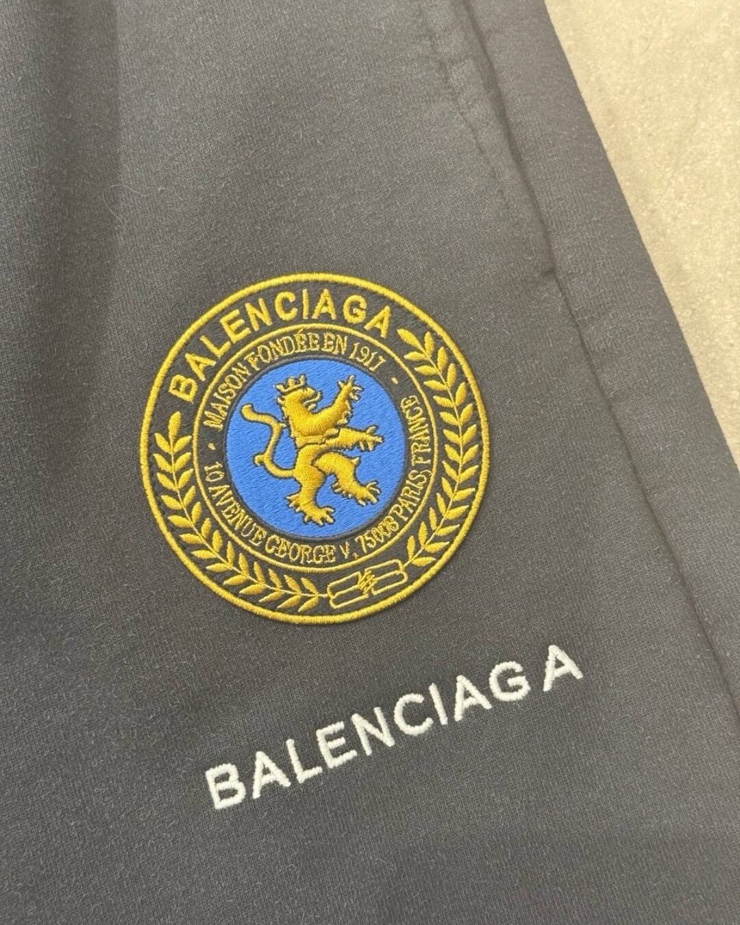 Шорты Balenciaga