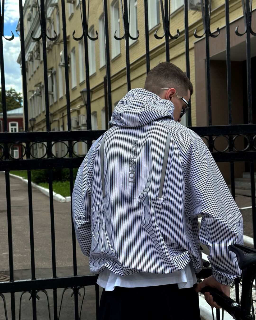 Ветровка Loewe x On