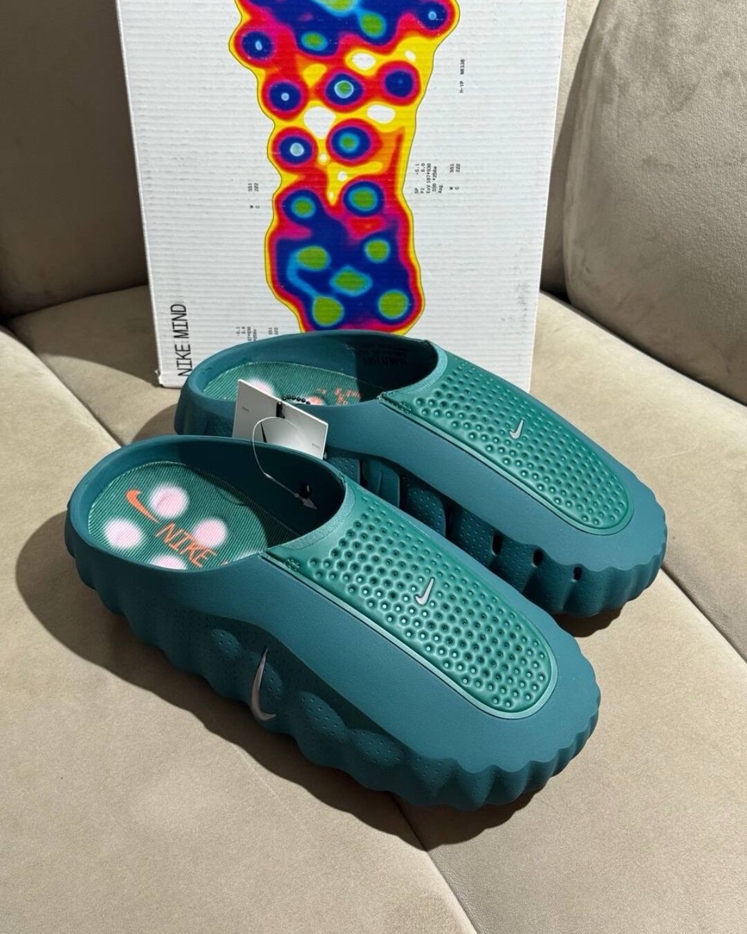 Тапки Nike Mind 001