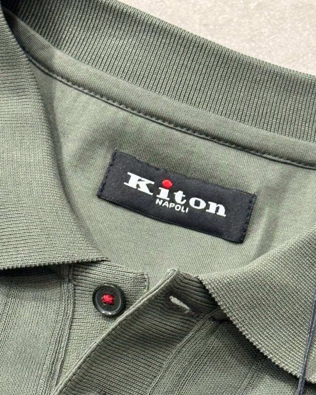 Поло Kiton