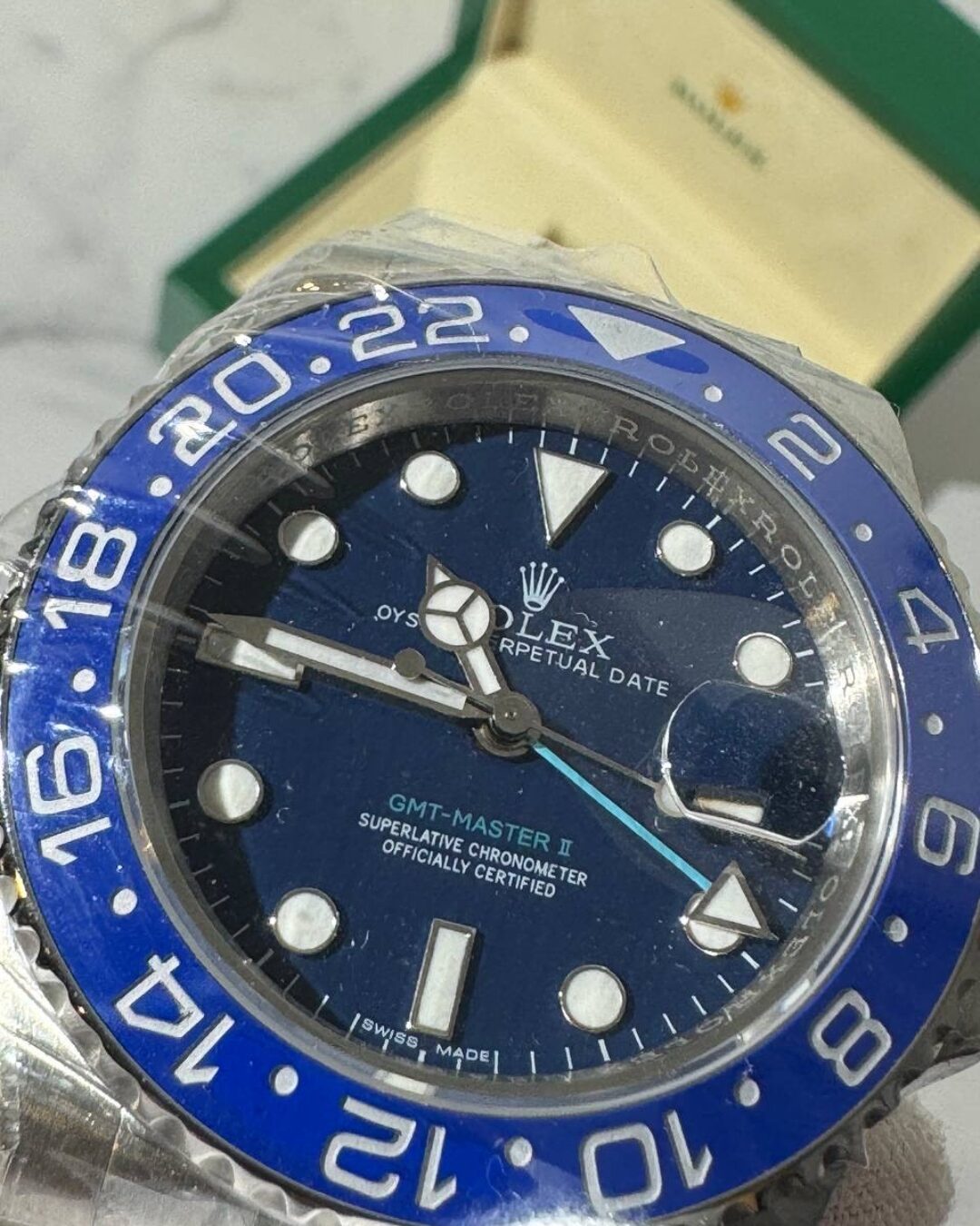 Часы Rolex Oyster Perpetual Date — фото 3