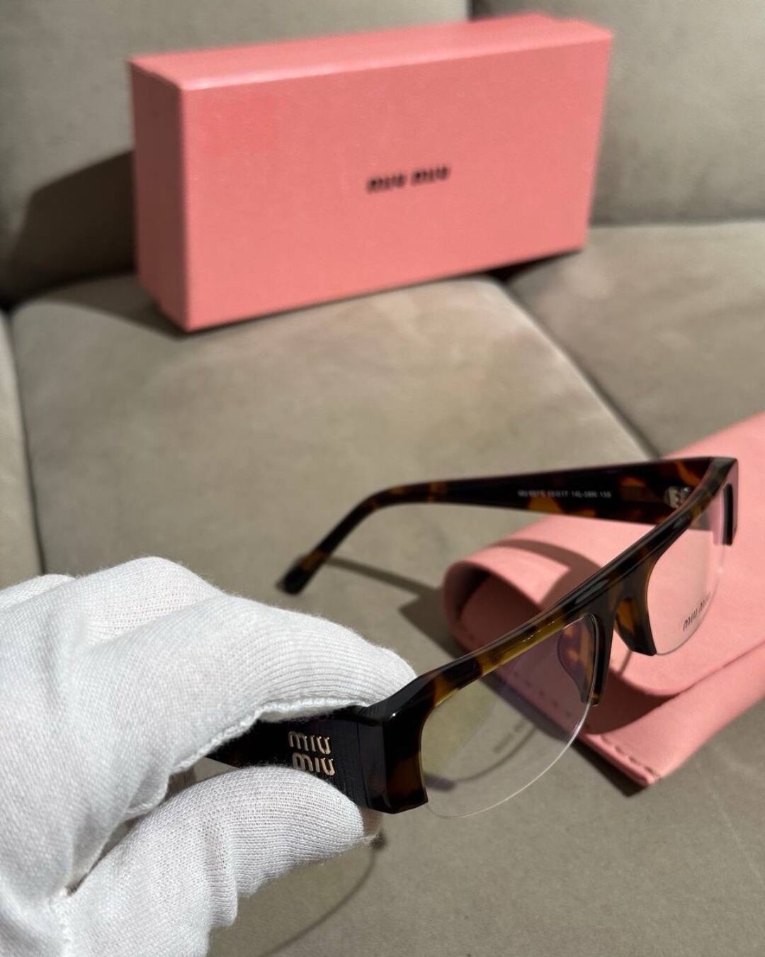 Очки Miu Miu