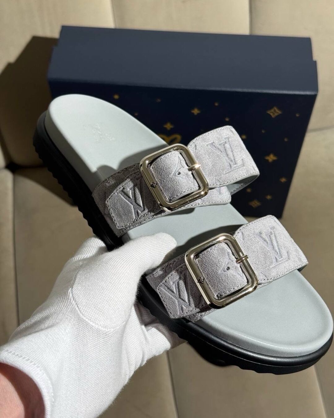 Тапки Louis Vuitton