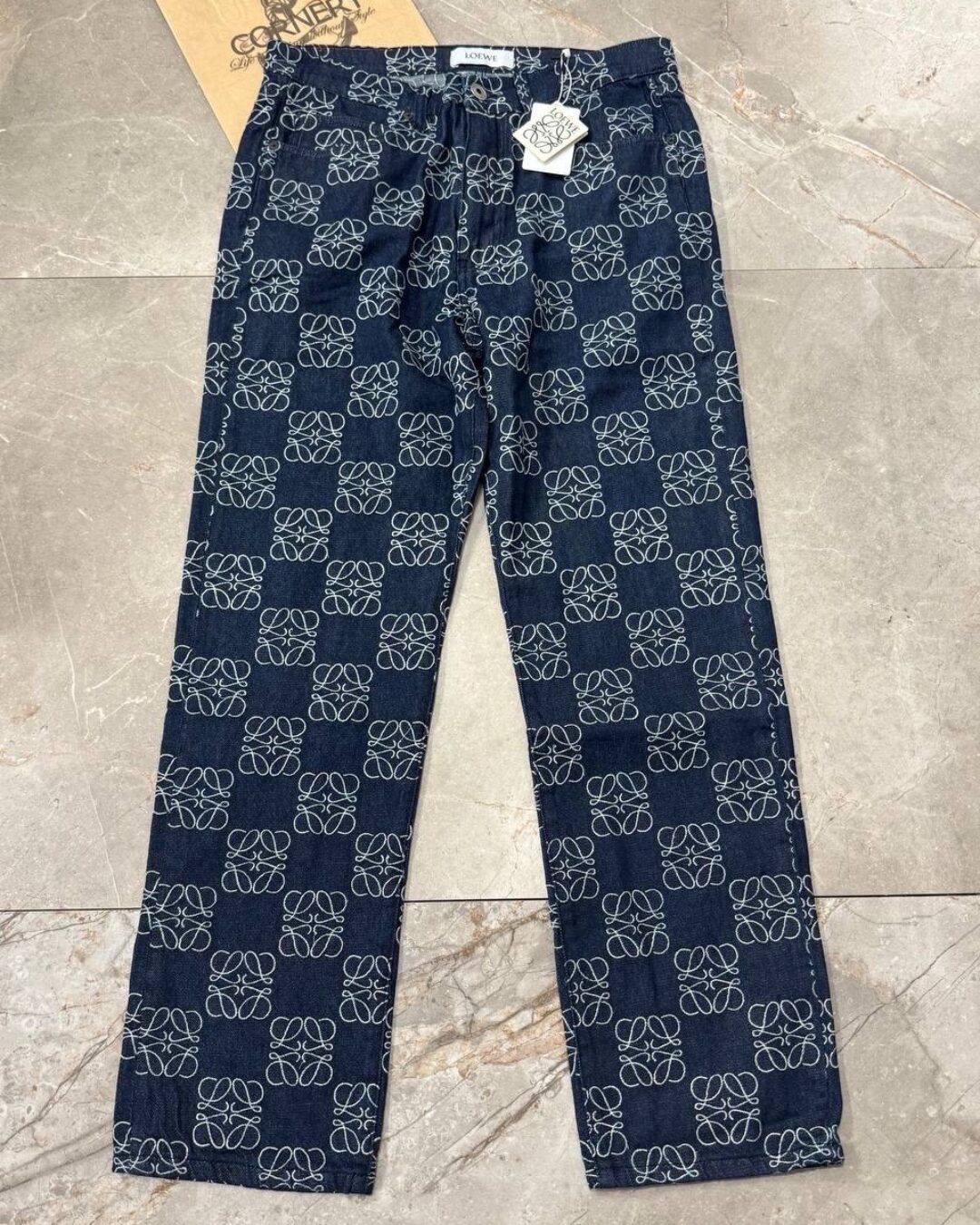 Джинсы Loewe