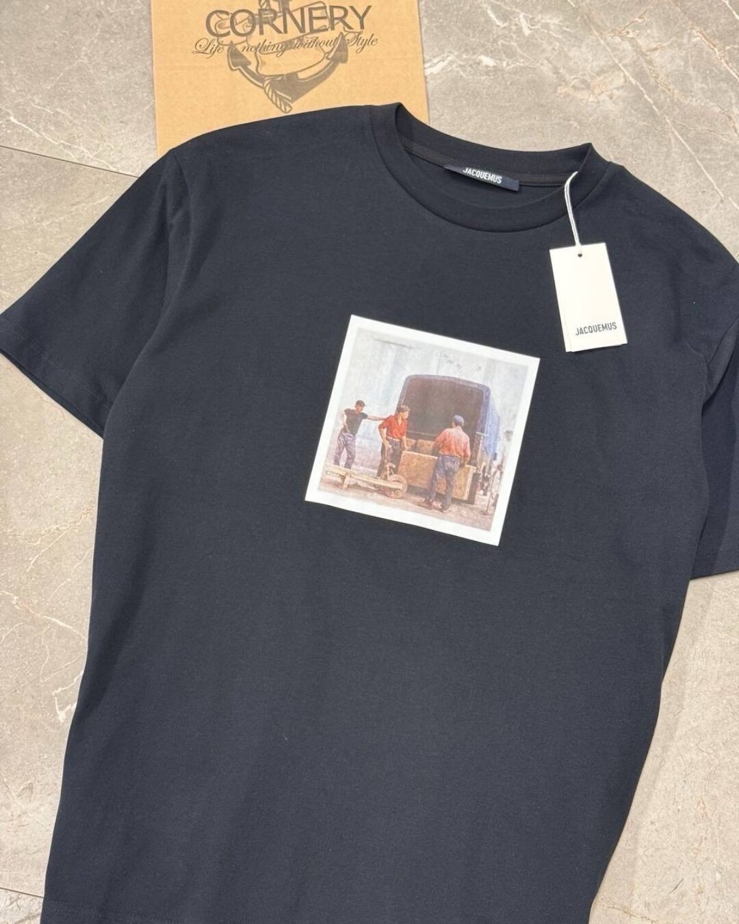 Футболка Jacquemus