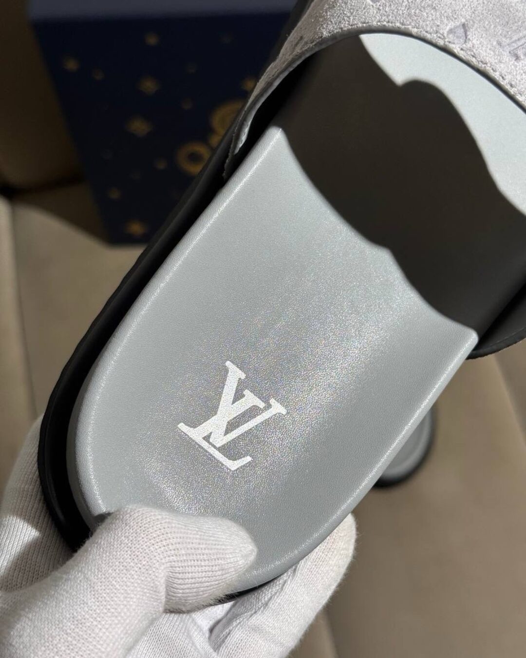 Тапки Louis Vuitton