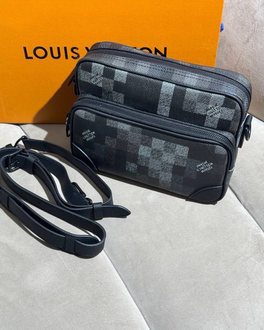 Сумка Louis Vuitton