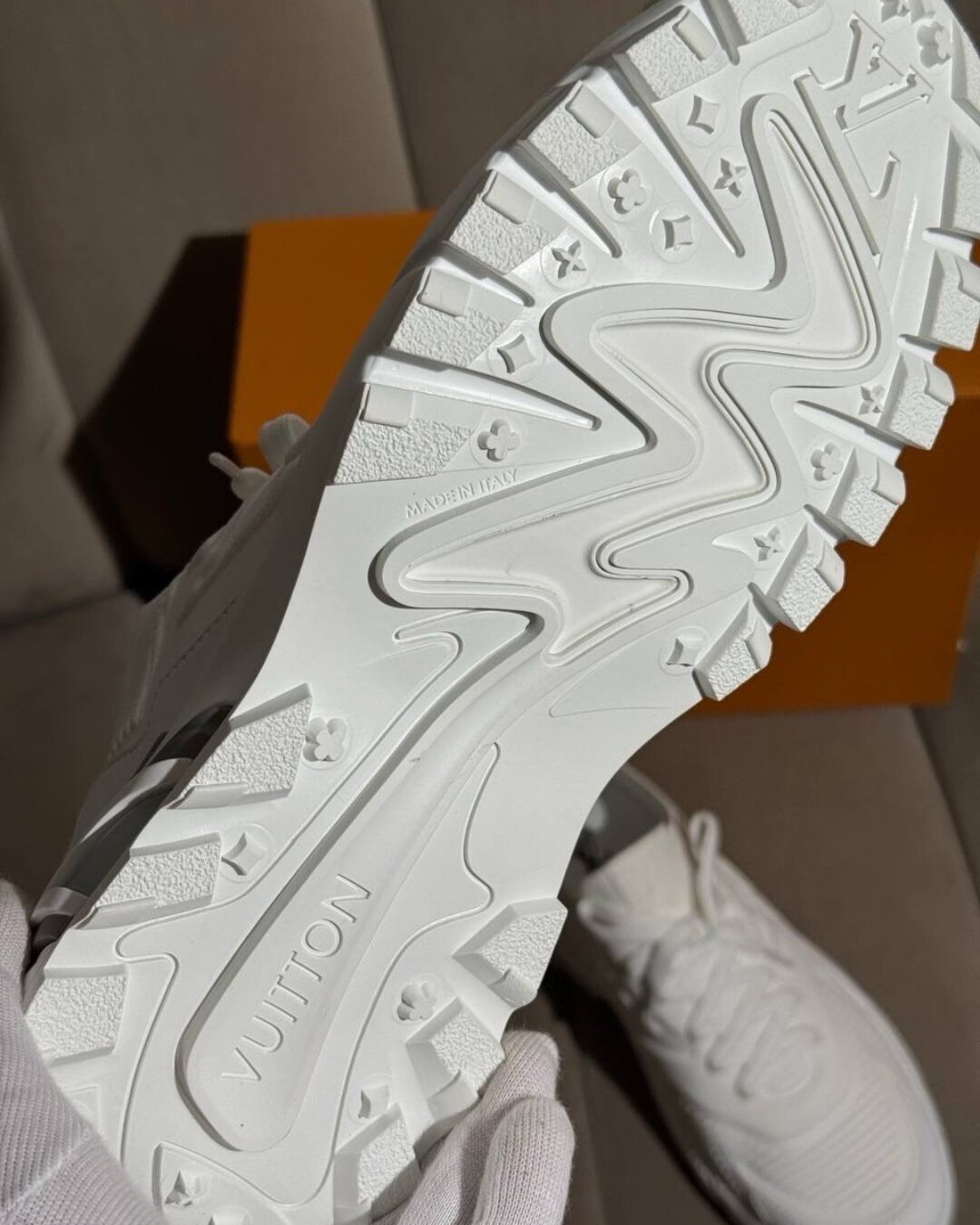 Кроссовки Louis Vuitton Runner Tatic