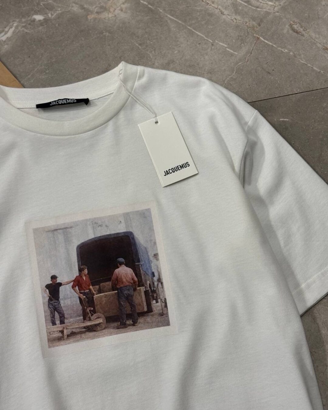 Футболка Jacquemus