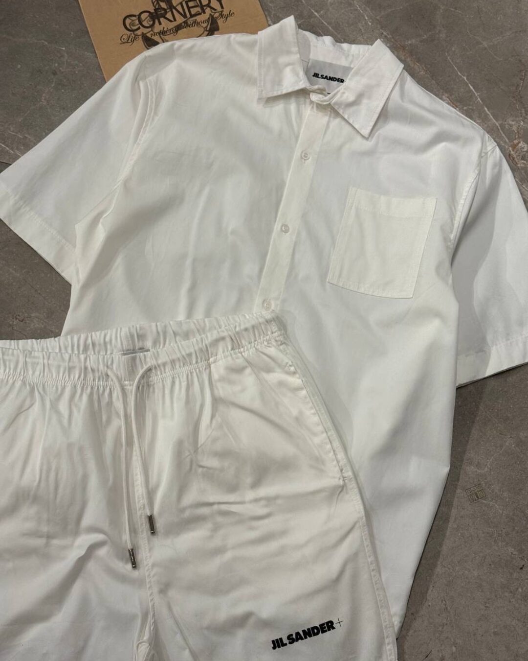 Летний костюм Jacquemus