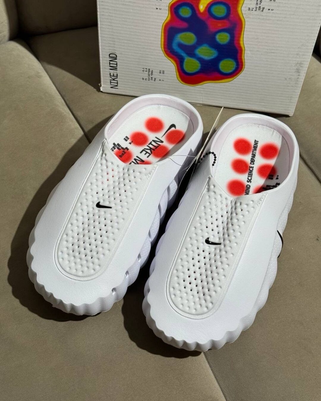 Тапки Nike Mind 001