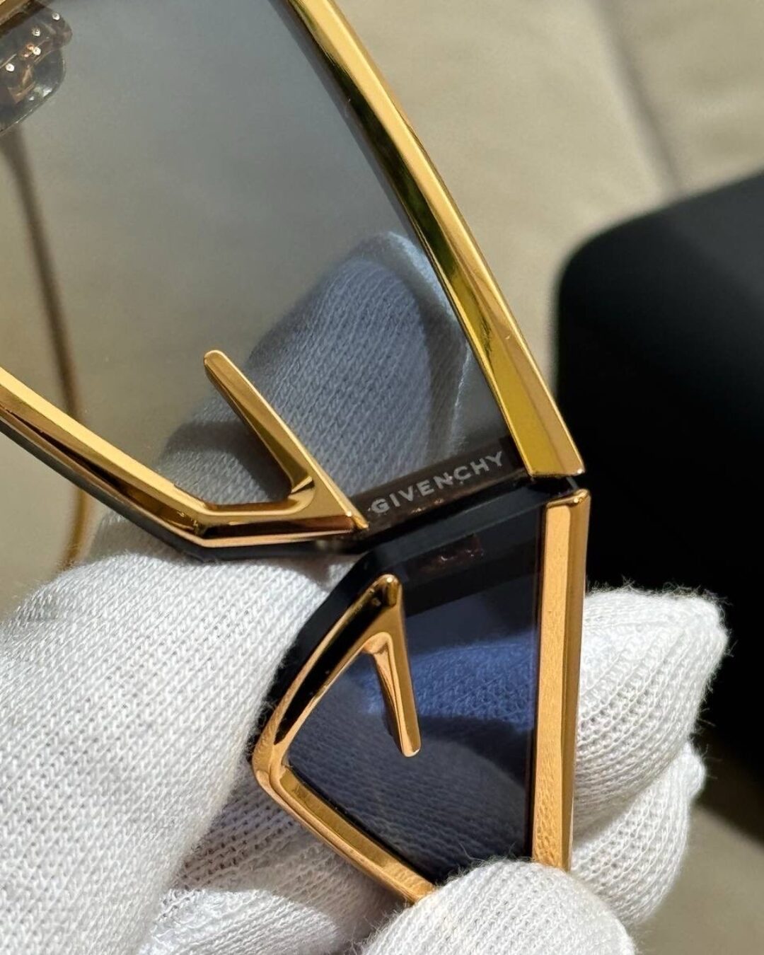 Очки Givenchy
