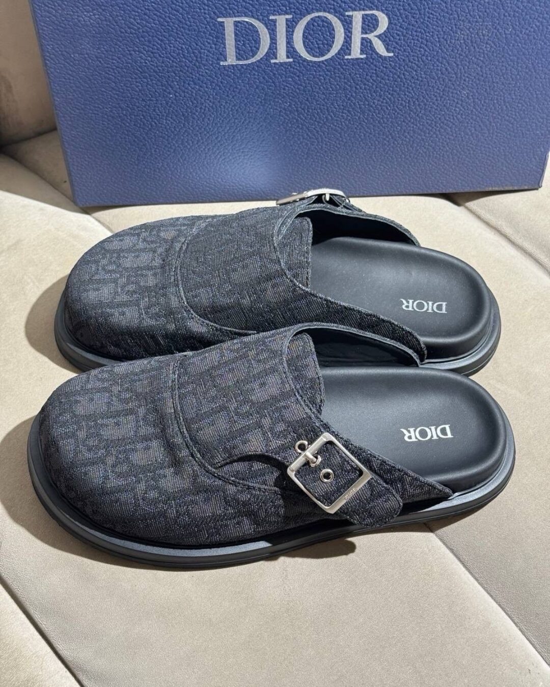 Сабо Dior