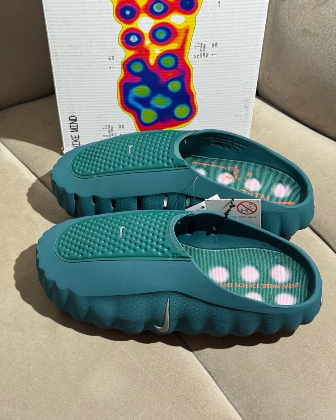 Тапки Nike Mind 001