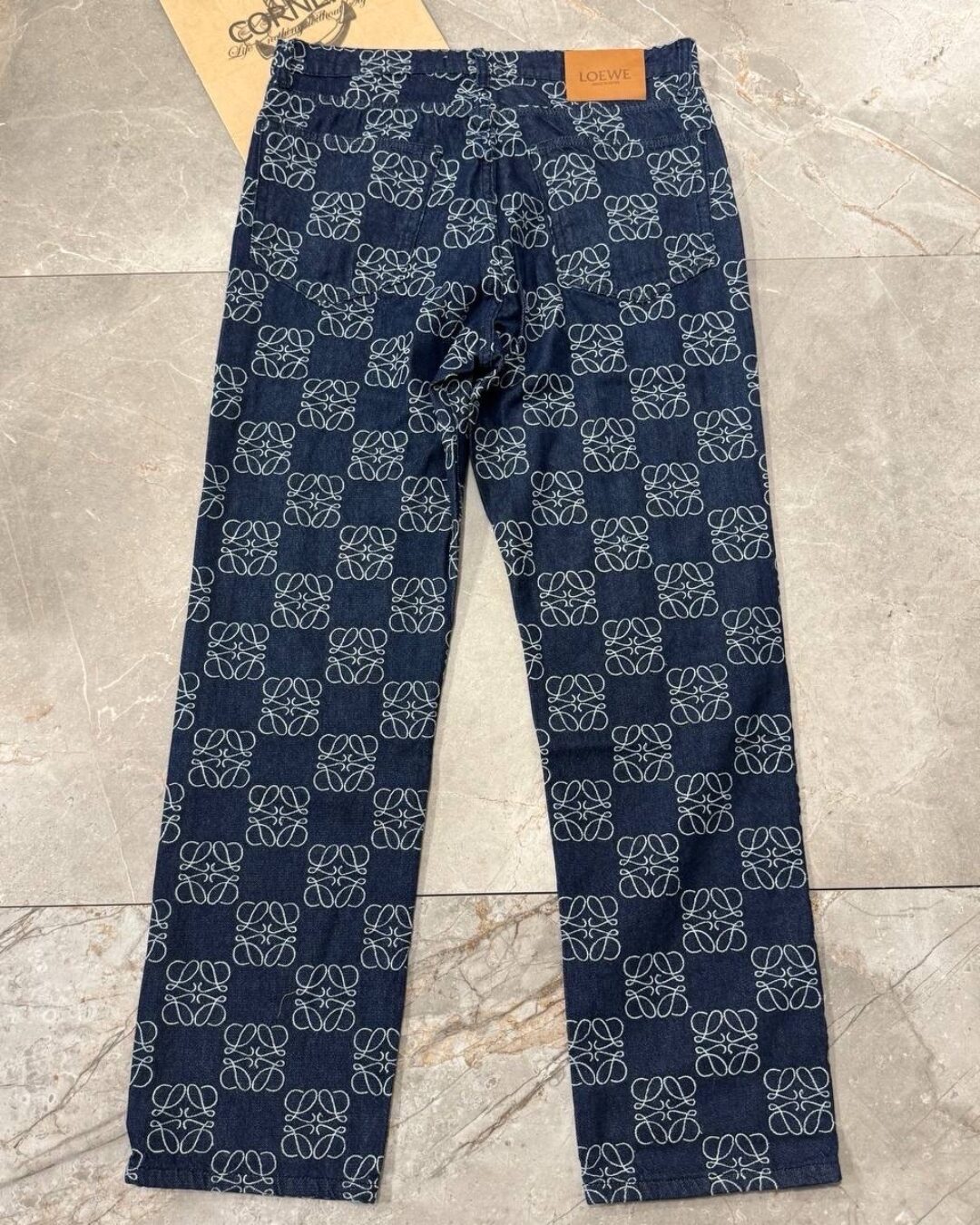 Джинсы Loewe