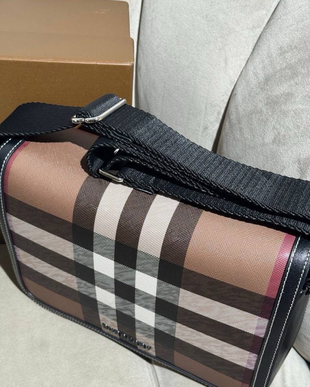 Сумка Burberry