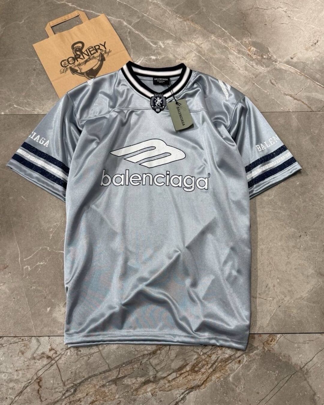 Футболка Balenciaga