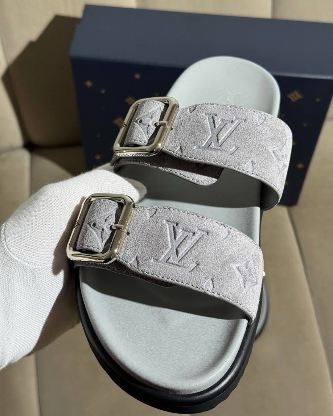 Тапки Louis Vuitton