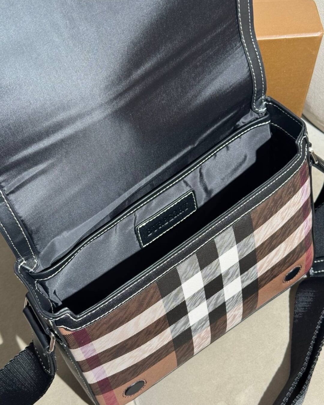 Сумка Burberry